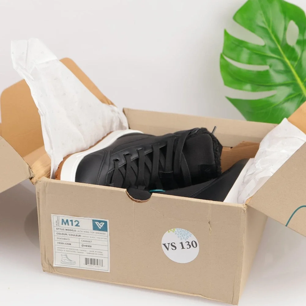 Vessi Mens Alta Boots Size 12 Black Waterproof Lace Up Fleece Lined Sneaker Shoe